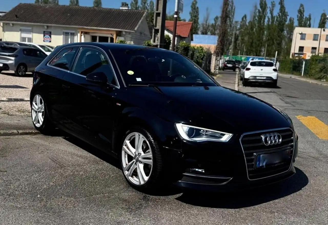 Audi A3 2.0 TDI 150CV S-LINE