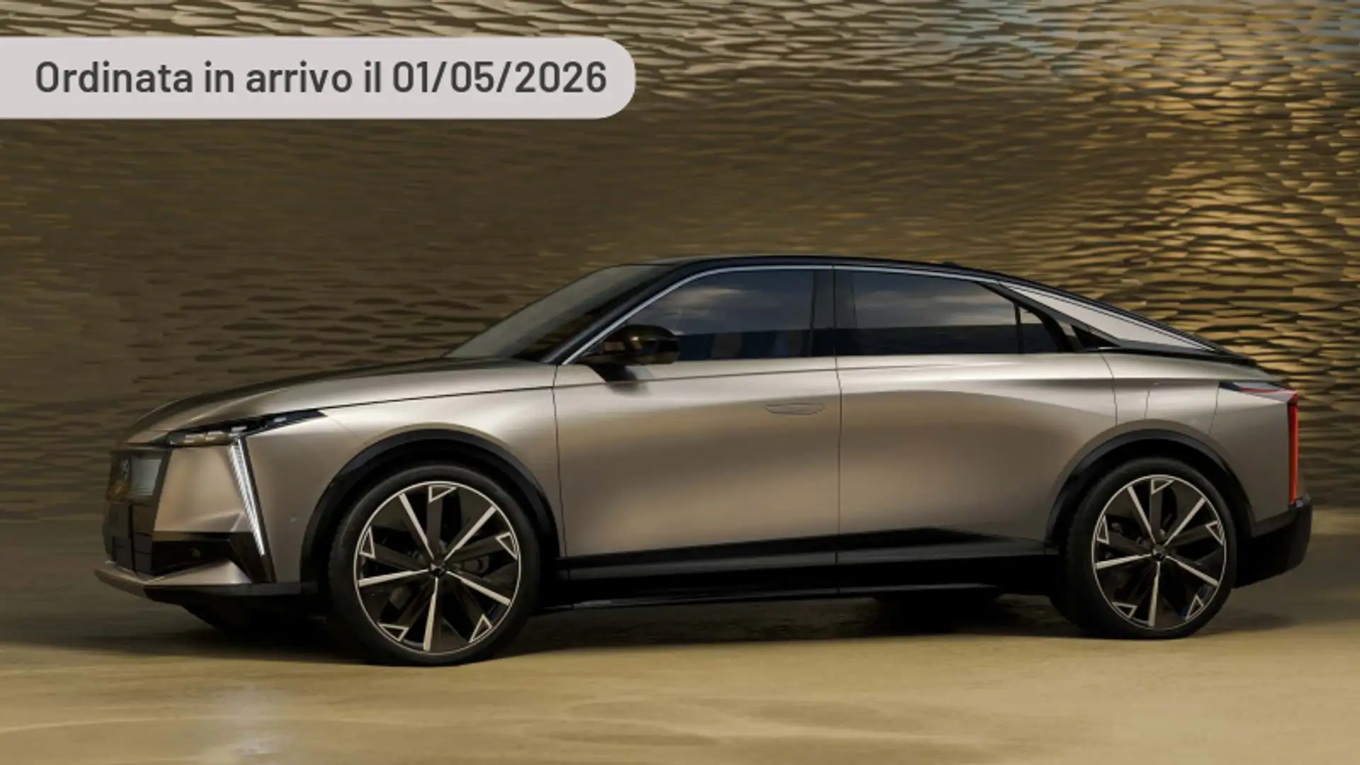 DS Automobiles N°8 Long Range Pallas Silber - 1