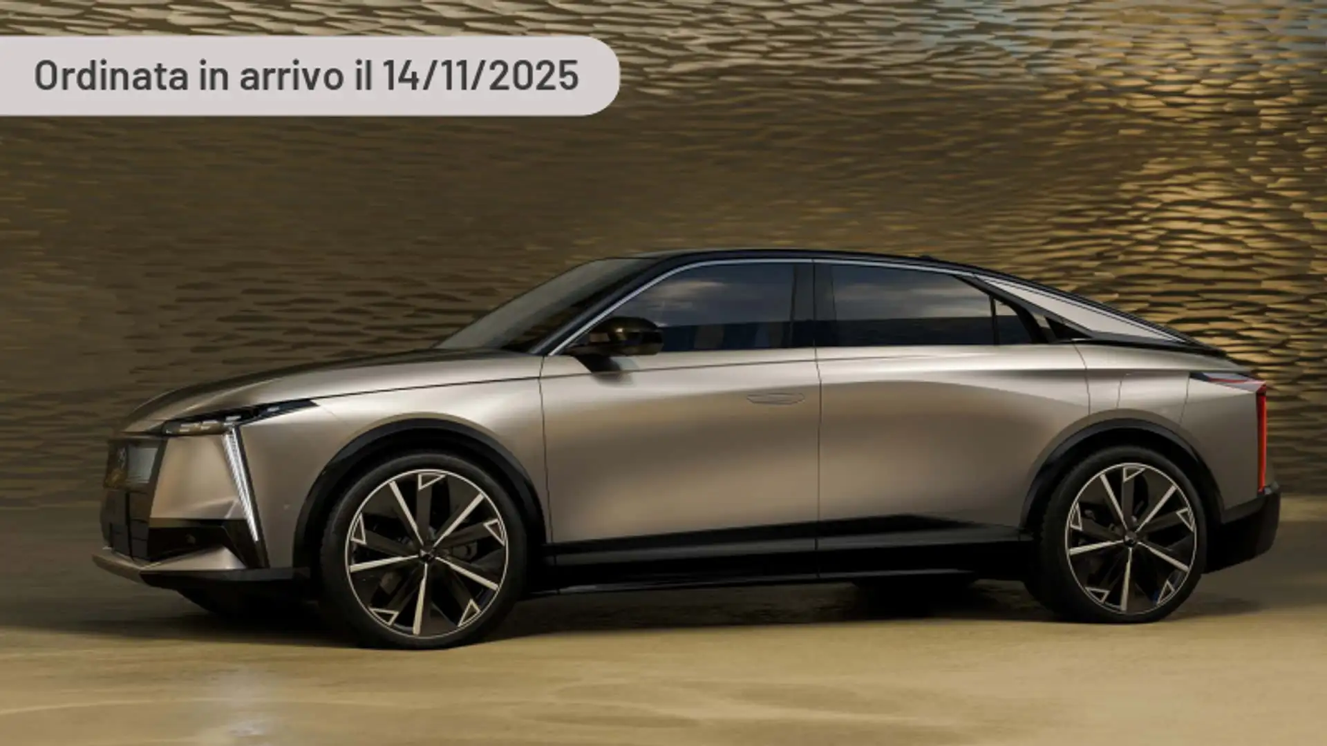 DS Automobiles N8 Long Range Pallas Silver - 1