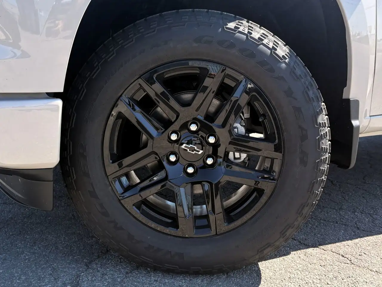 Chevrolet Silverado 1500 снимка Chevrolet Silverado 1500
