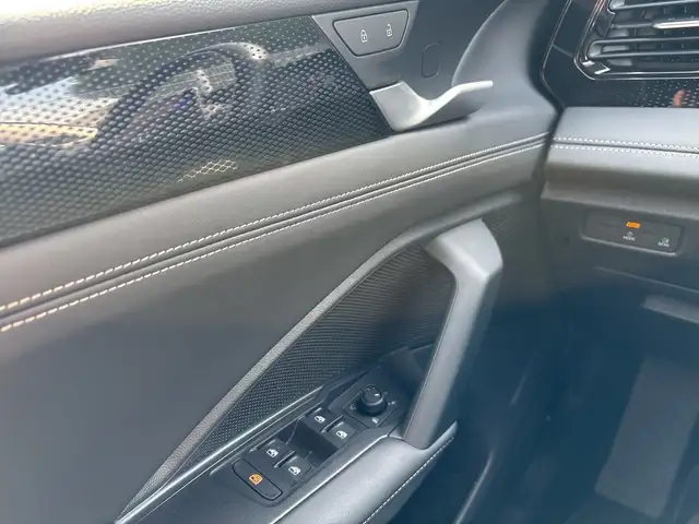 Volkswagen Tiguan view 20