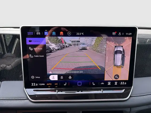 Volkswagen Tiguan view 17