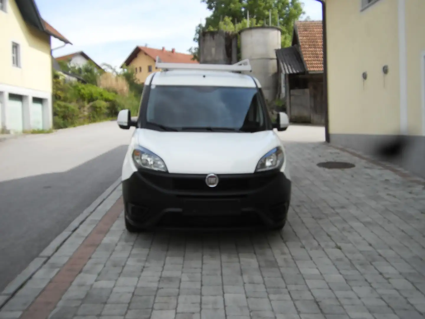 Fiat Doblo Cargo SX 1,3 MultiJet 95 Blanco - 2
