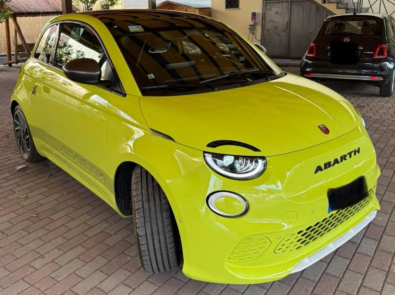 Abarth 500e 2025