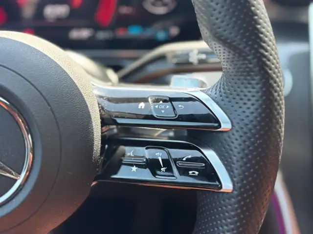 Mercedes-Benz C-Class view 14