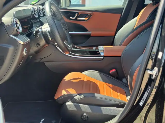 Mercedes-Benz C-Class view 8