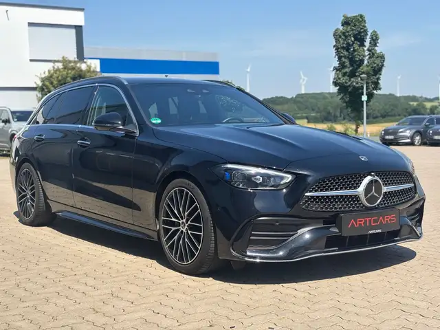 Mercedes-Benz C-Class view 3