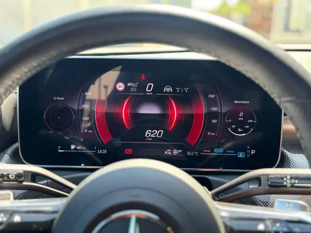 Mercedes-Benz C-Class view 12