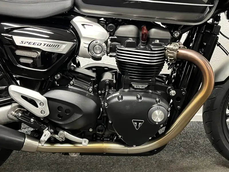 Triumph Speed Twin - foto 5
