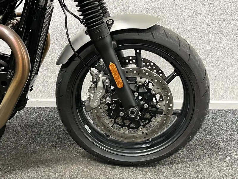 Triumph Speed Twin - foto 4