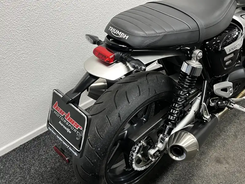 Triumph Speed Twin - foto 3
