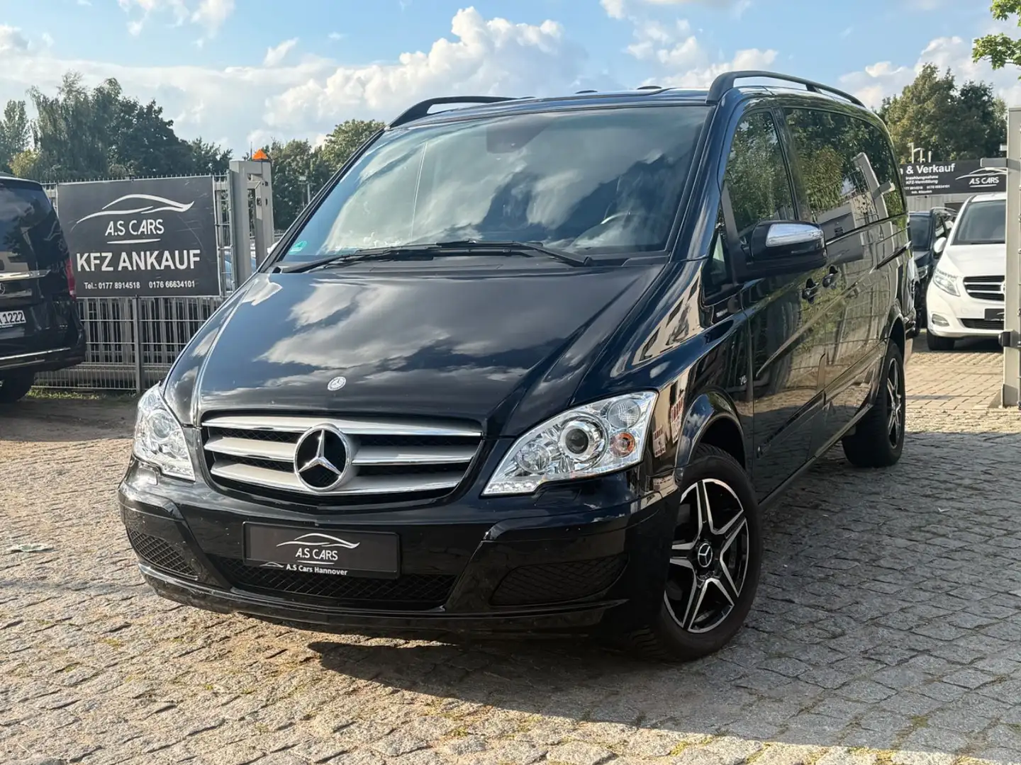 Mercedes-Benz Viano 3.0 CDI Ambiente Edition lang*Leder*Panora Schwarz - 1