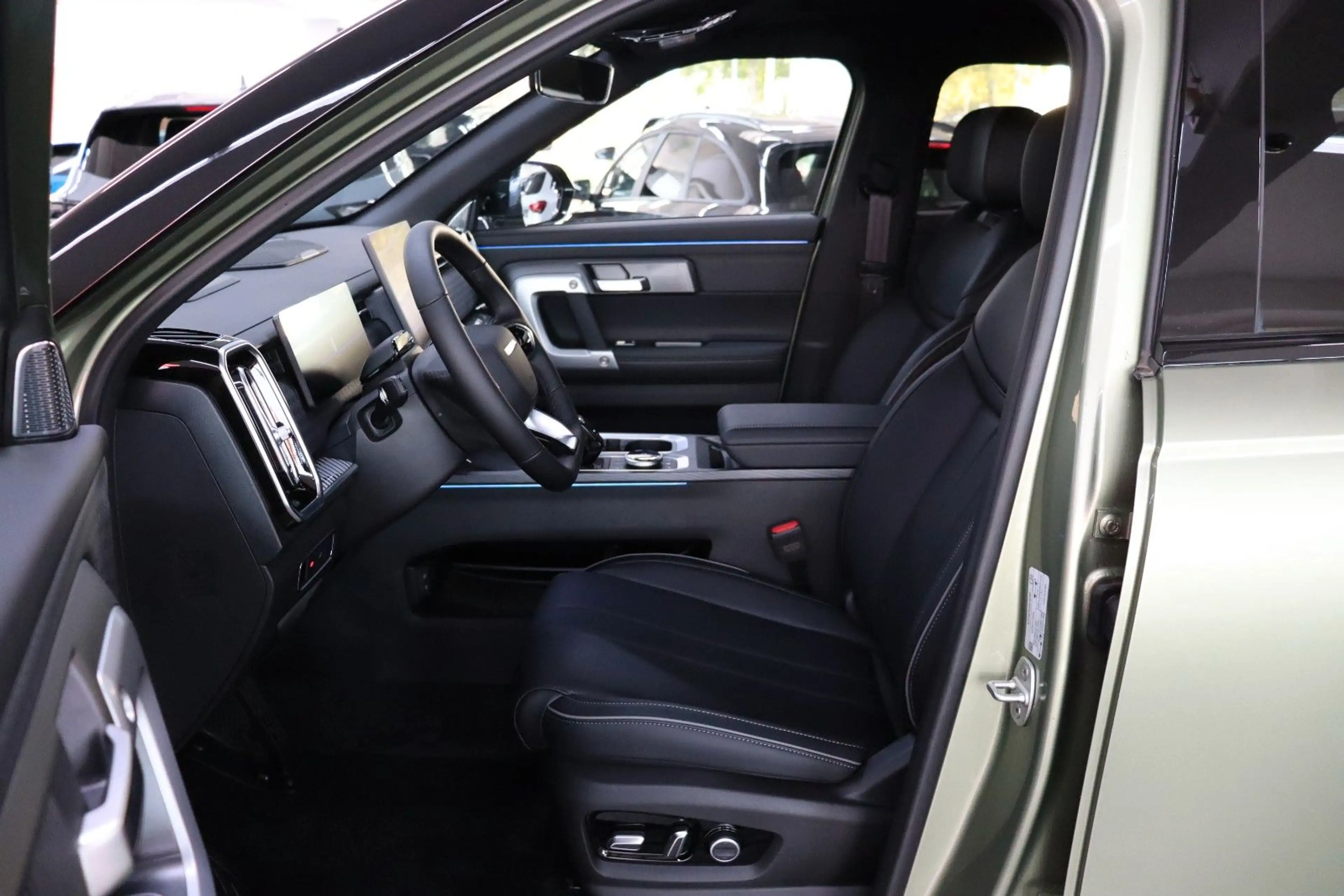 Jaecoo 7 Exclusive AWD 1.6 TGDI 7DCT Pano E.Heck SOFORT — photo 9