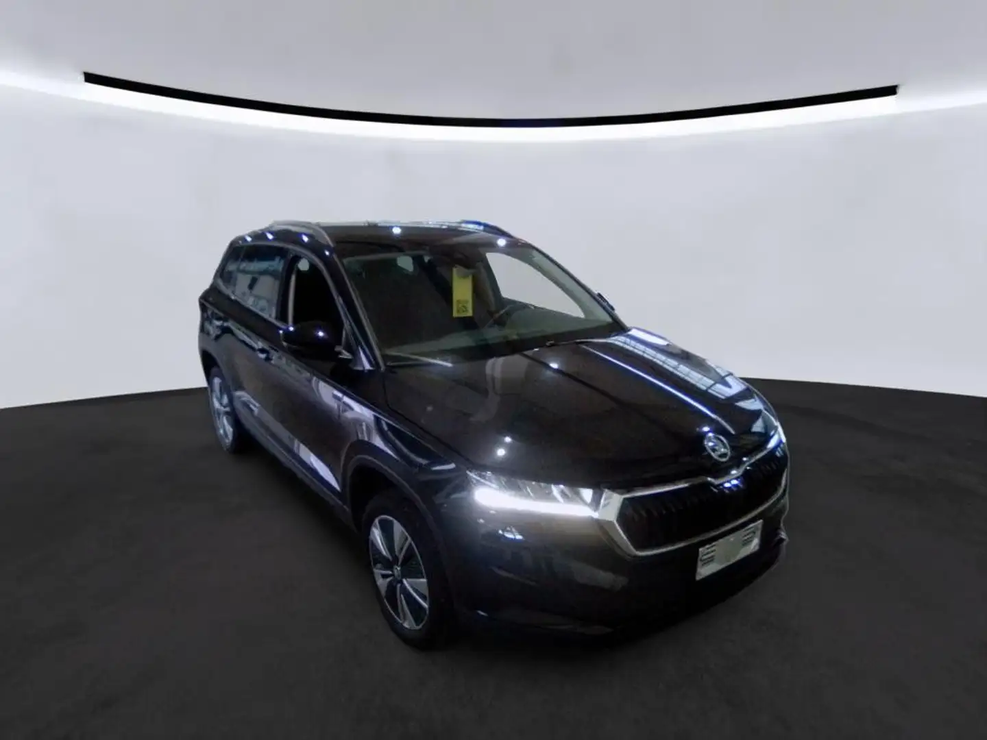 Skoda Karoq 2.0 TDI DSG Ambition*NAVI*R-CAM*ACC*VIRTUA Schwarz - 2