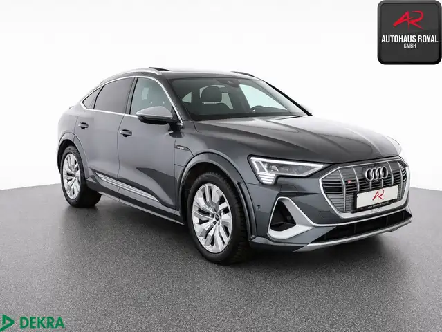 Audi E-Tron view 7