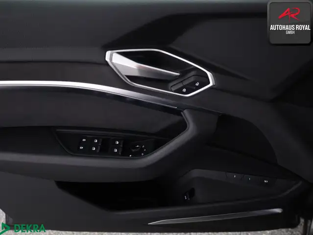 Audi E-Tron view 15