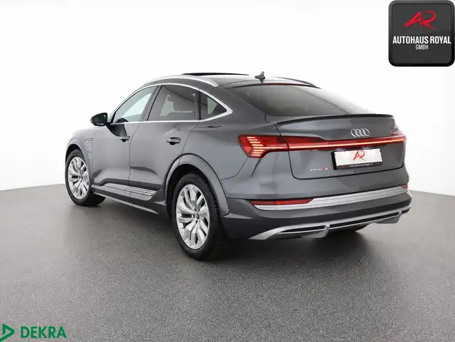 Audi E-Tron view 3