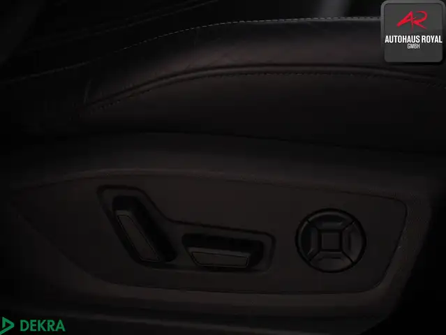 Audi E-Tron view 12
