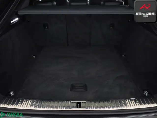 Audi E-Tron view 14