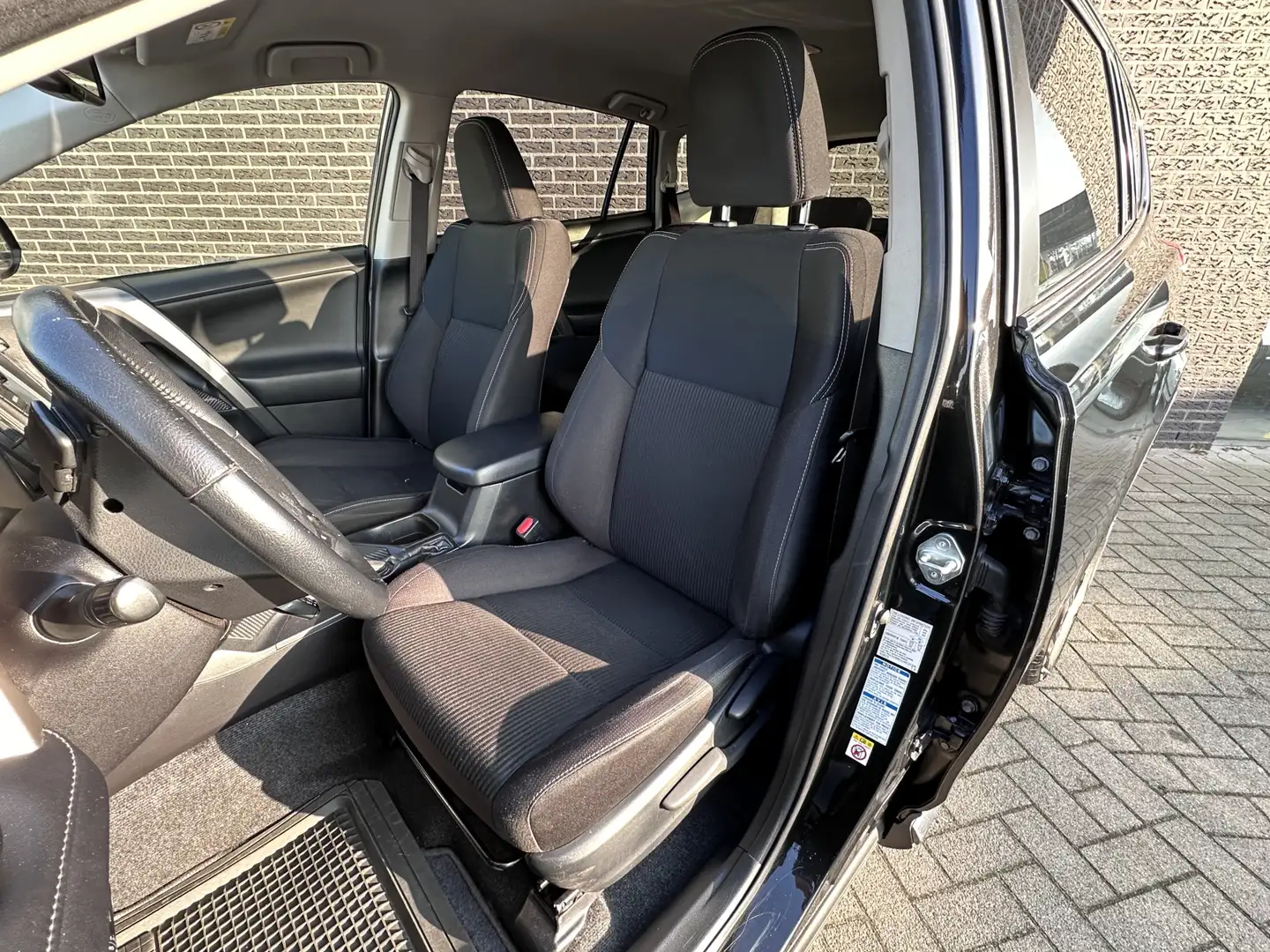 Toyota RAV 4 2.0 Style 4WD | Camera | Automaat | Trekhaak Schwarz - 2