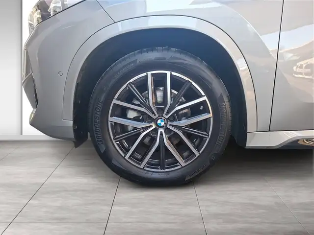BMW X1 view 6