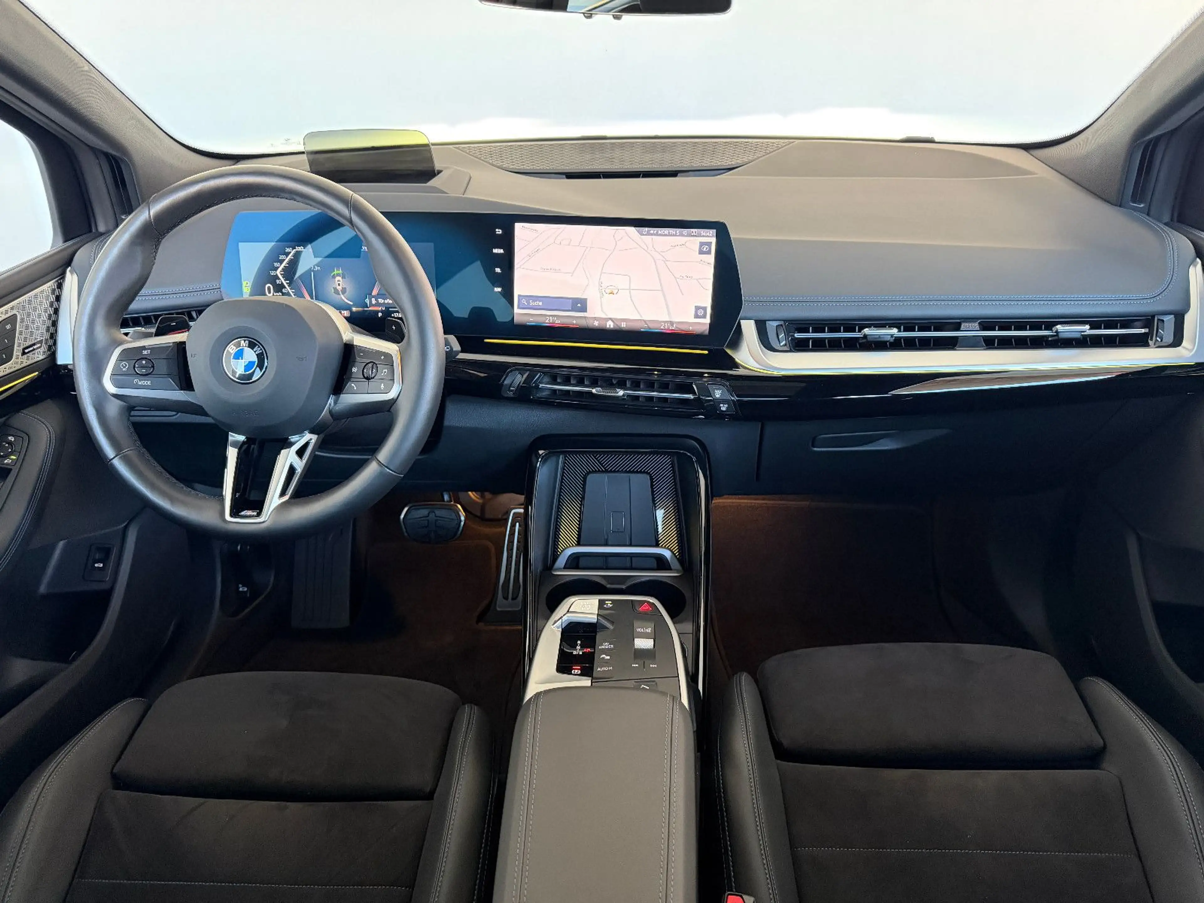 BMW 220 220d ATourer M Sport Pano AHK HUD H/K Massage — photo 9