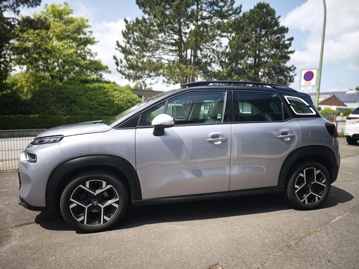 Citroen C3 Aircross Shine *KAMERA*GSD*AHK*HEIZ. Grau - 2