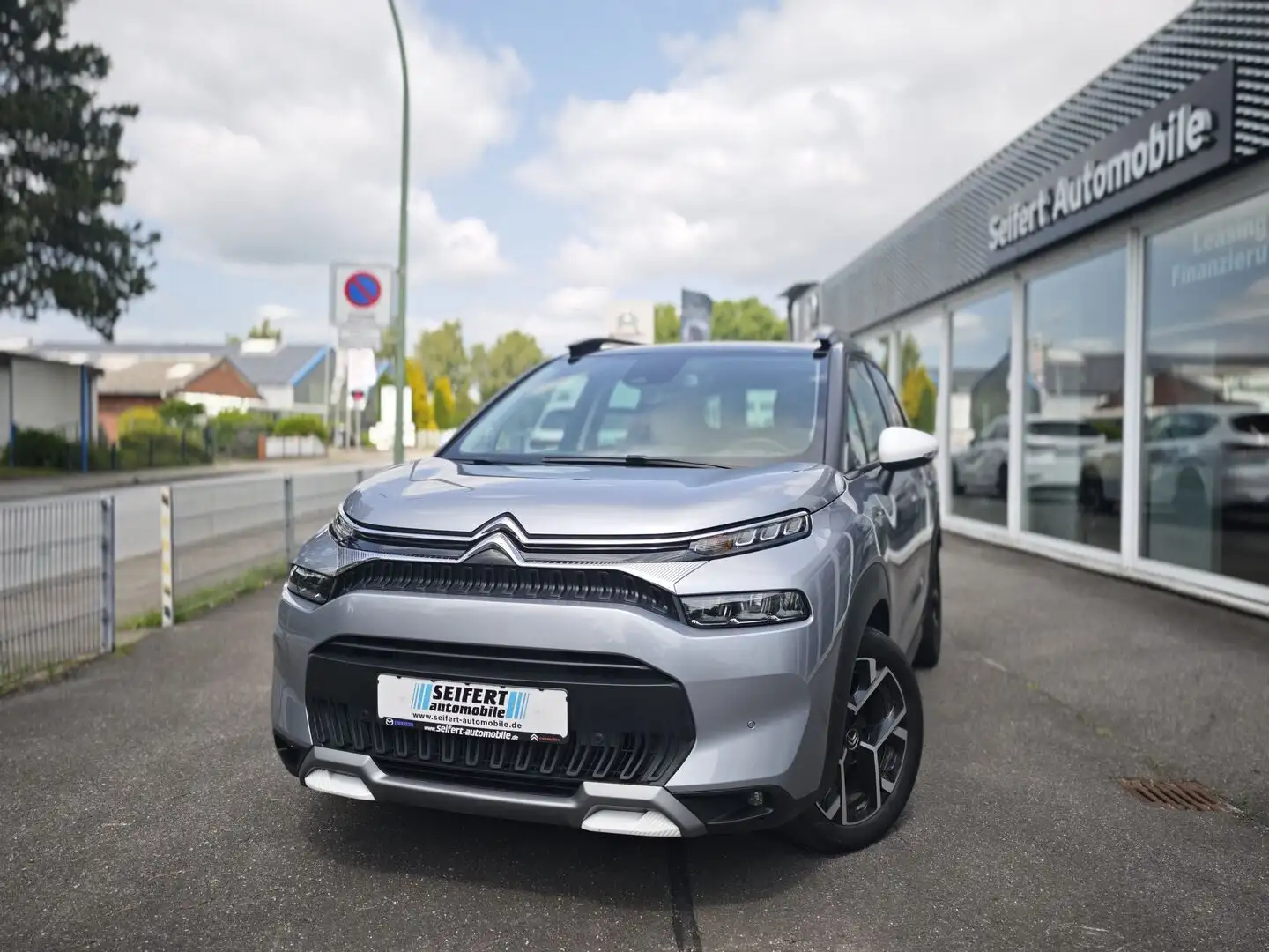 Citroen C3 Aircross Shine *KAMERA*GSD*AHK*HEIZ. Grau - 1
