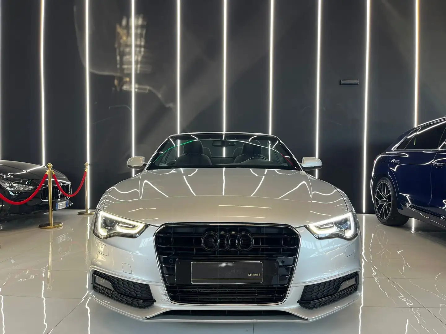 Audi A5 Cabrio 2.0 tdi 177cv MultiTronic Advanced Grigio - 2