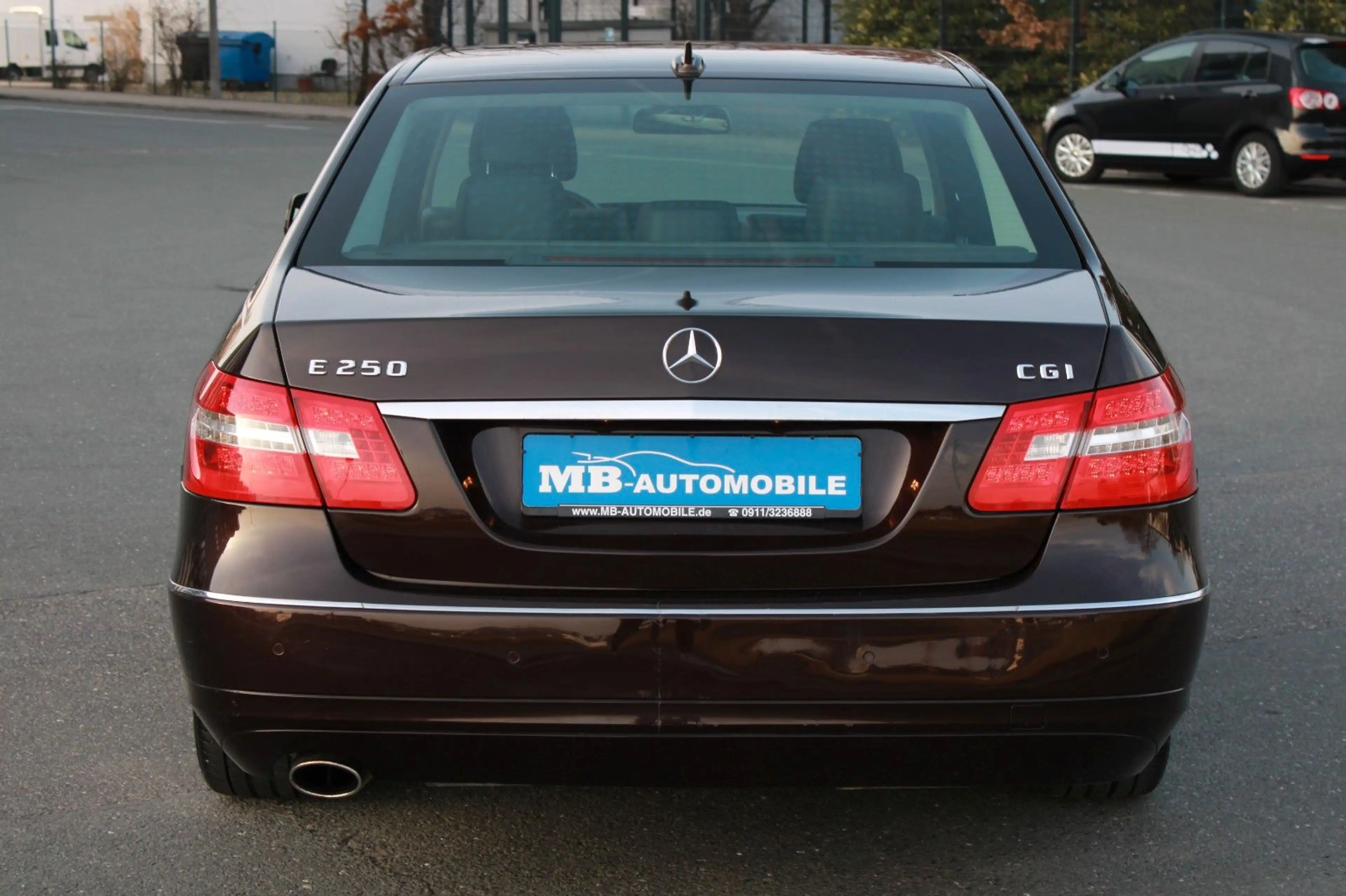 Mercedes-Benz E 250 E250 CGI BlueEfficiency Limousine Avantgarde 18" — photo 8