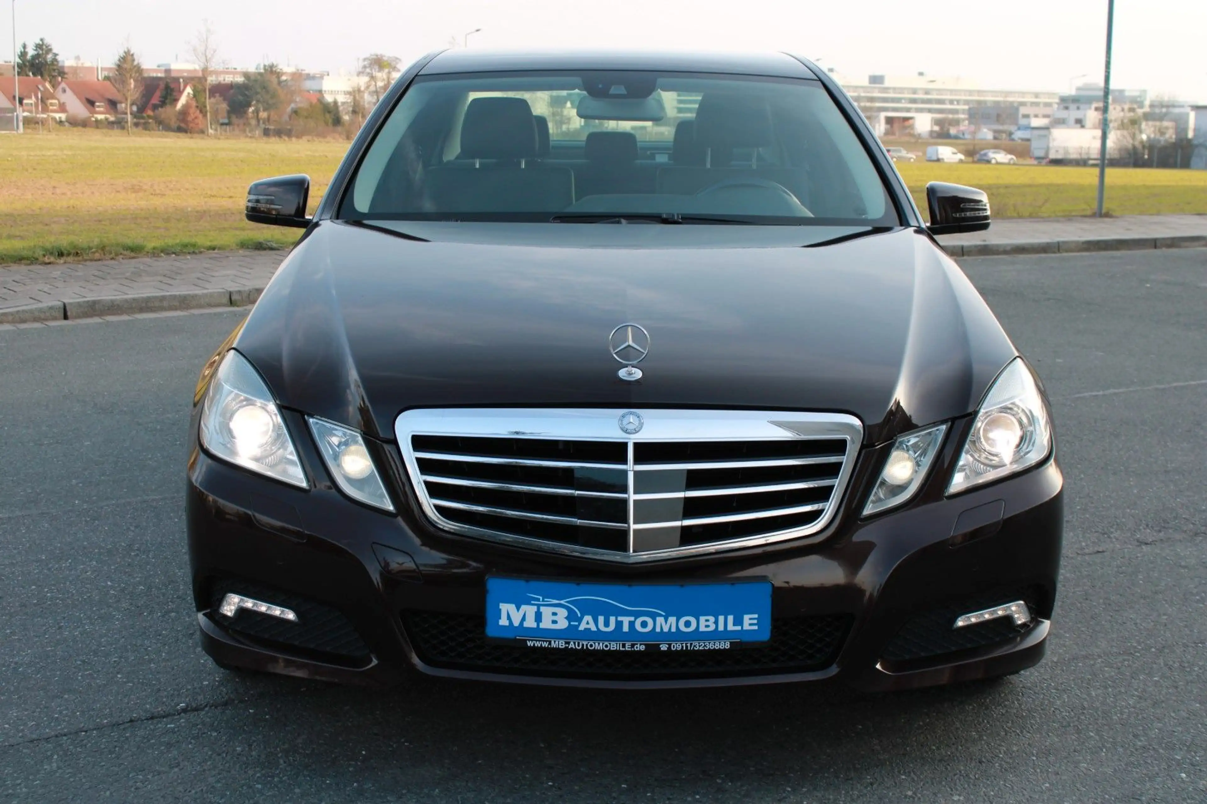 Mercedes-Benz E 250 E250 CGI BlueEfficiency Limousine Avantgarde 18" — photo 3
