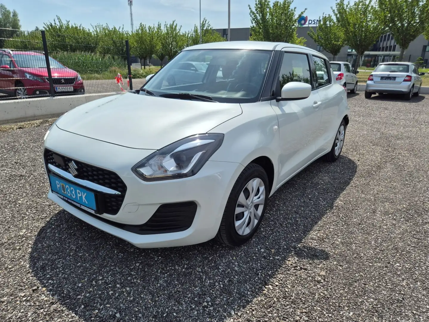 Suzuki Swift Basic Silber - 1