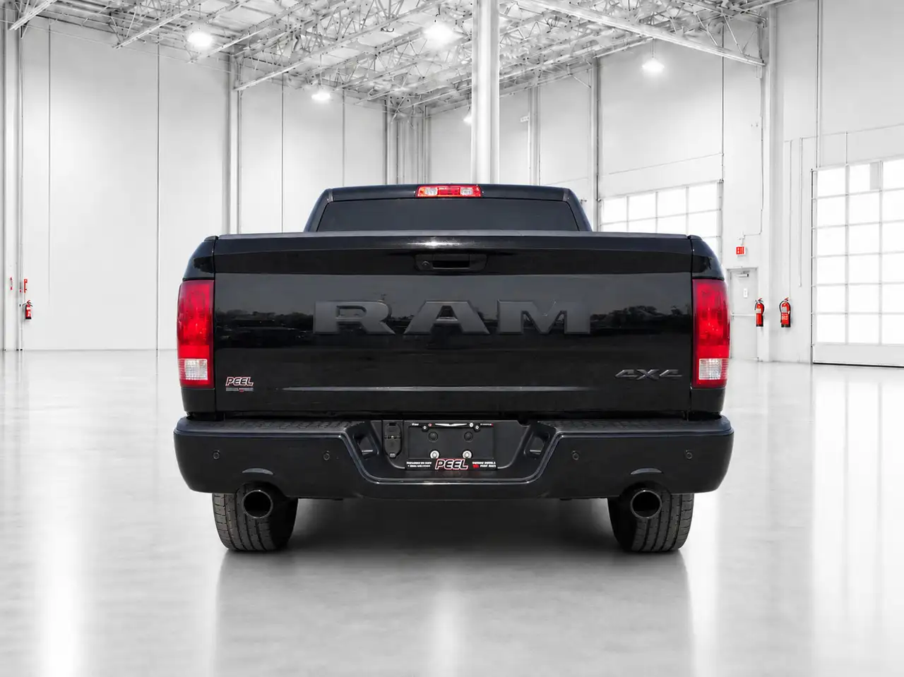 RAM 1500 снимка RAM 1500