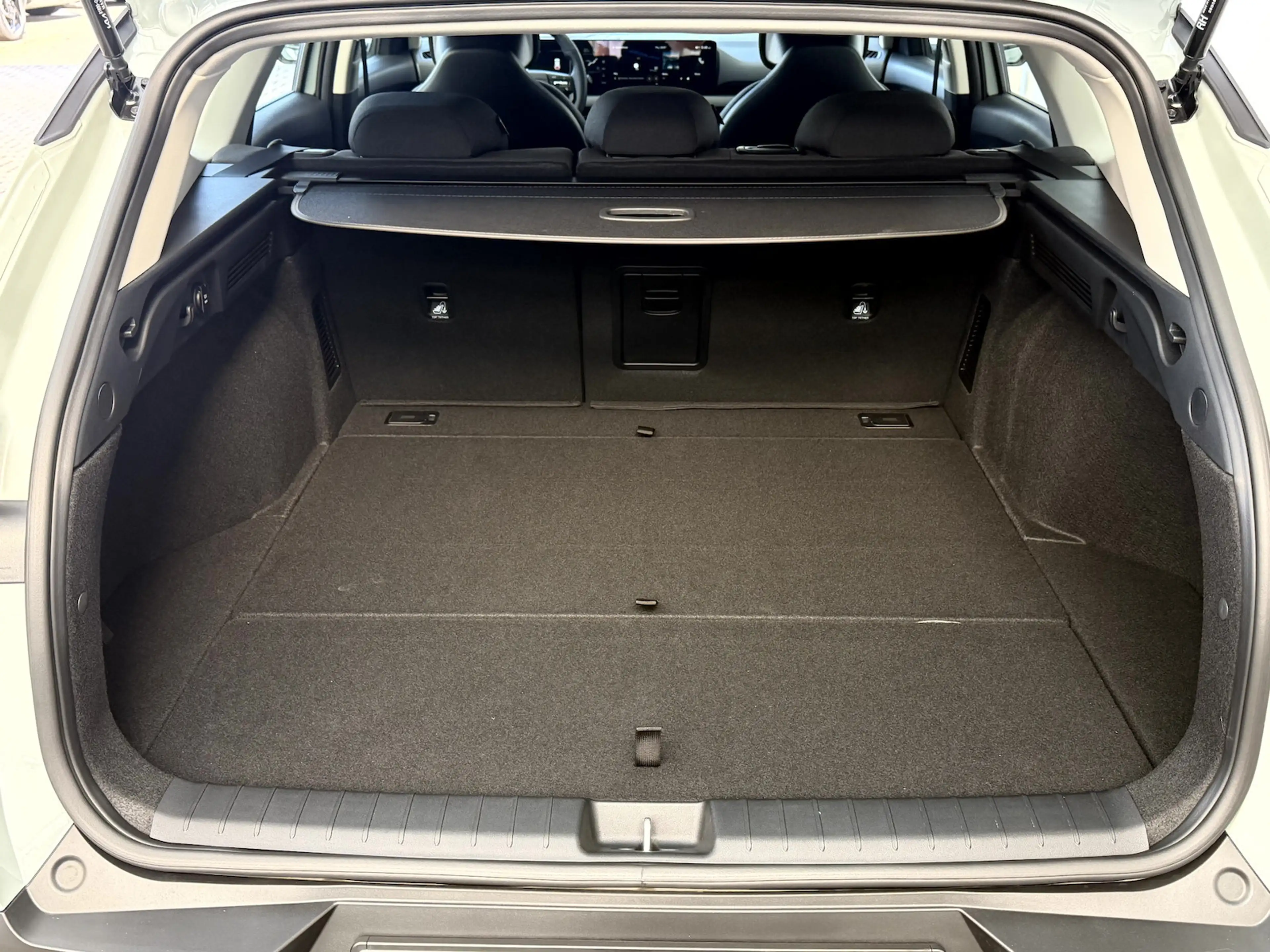 Kia K4 SW 1.6 T 150 DCT VISION — photo 11