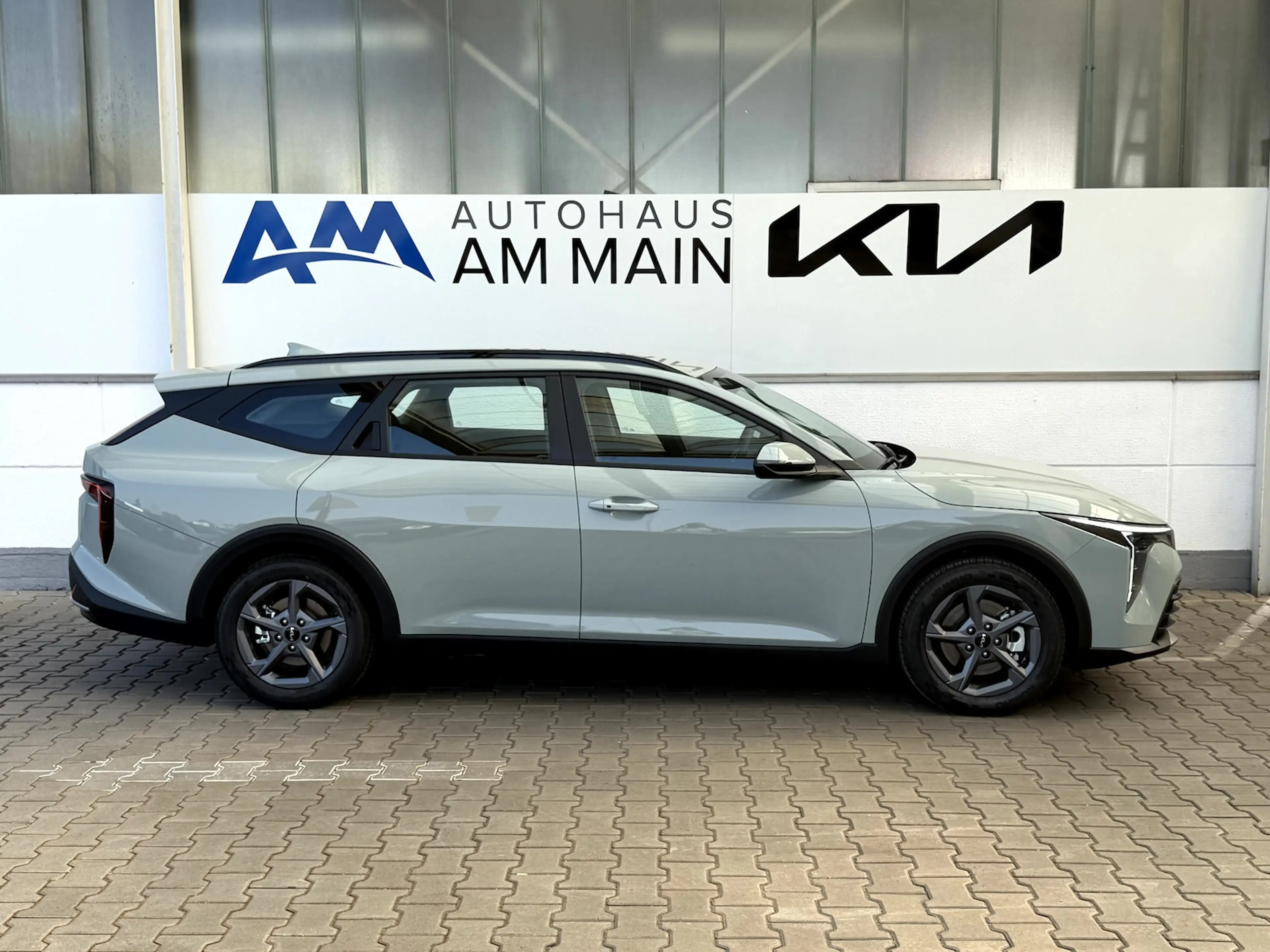 Kia K4 SW 1.6 T 150 DCT VISION — photo 6