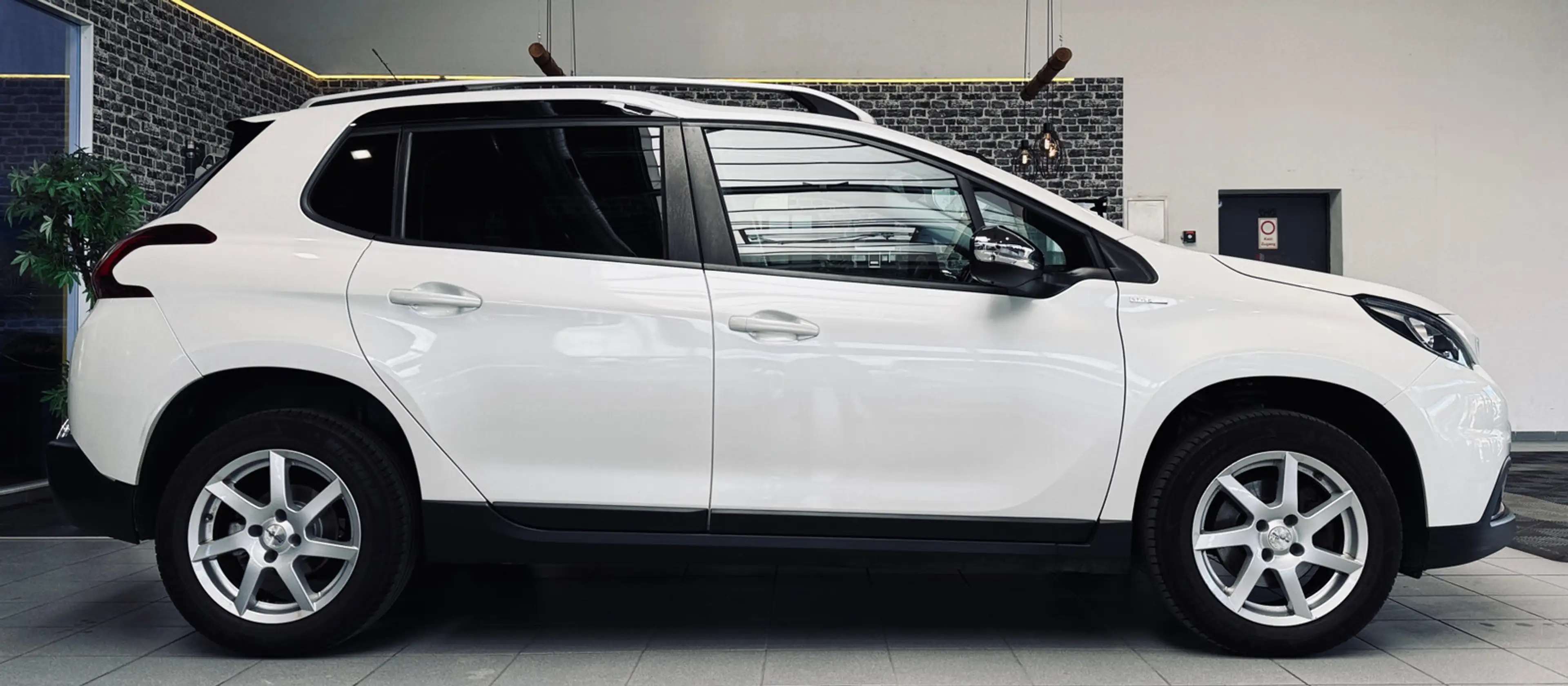 Peugeot 2008 Style PANO|KAMERA|NAVI|CARPLAY|TEMP.|SHZ — photo 4