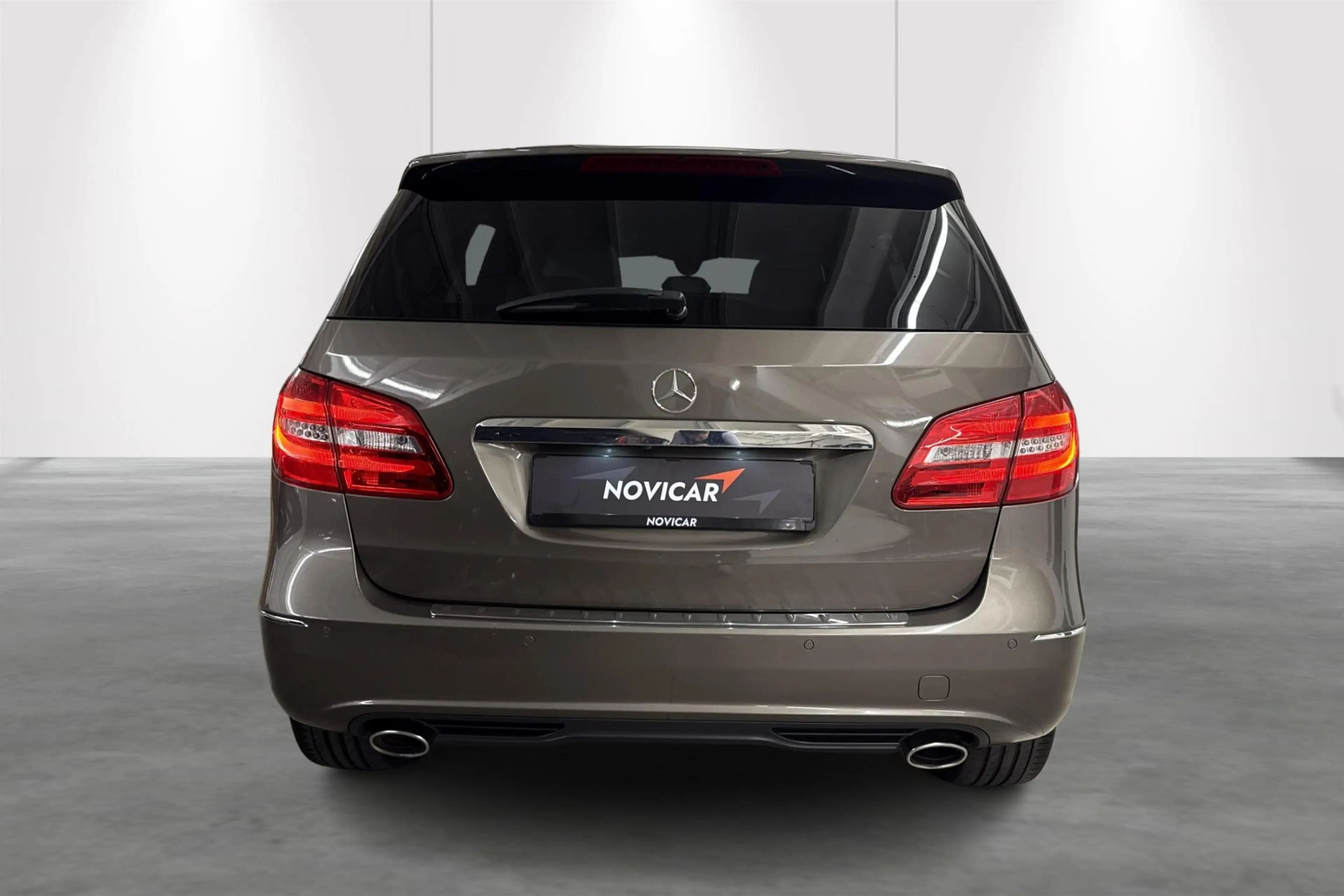 Mercedes-Benz B 180 CDI — photo 9