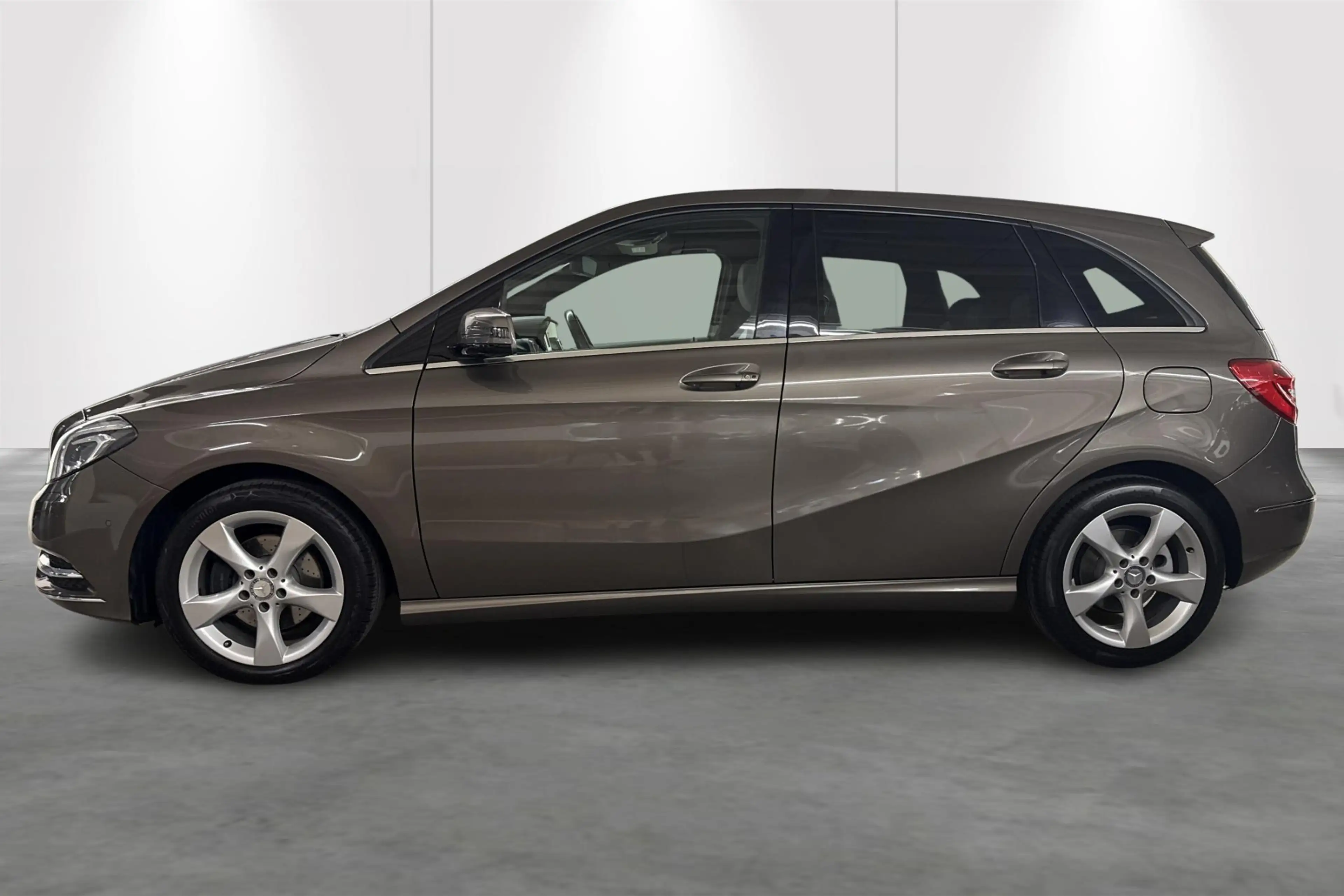 Mercedes-Benz B 180 CDI — photo 3