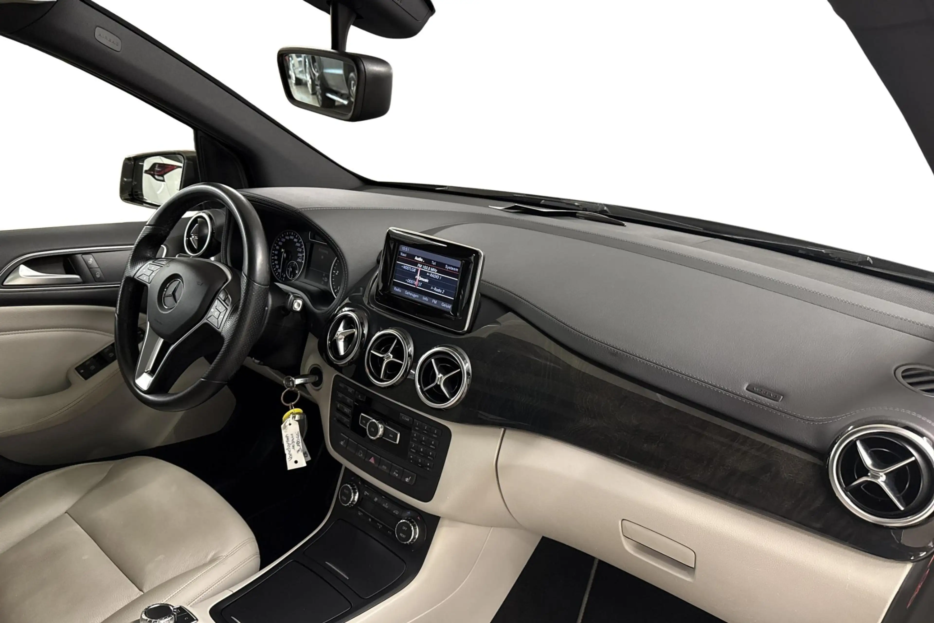 Mercedes-Benz B 180 CDI — photo 5