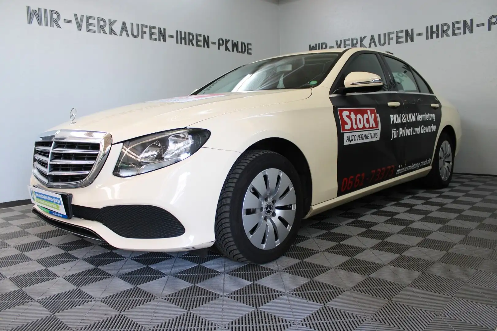 Mercedes-Benz E 200 TAXI - E -Klasse Lim. E 200 d TÜV 06-25 2.Hand Gelb - 2