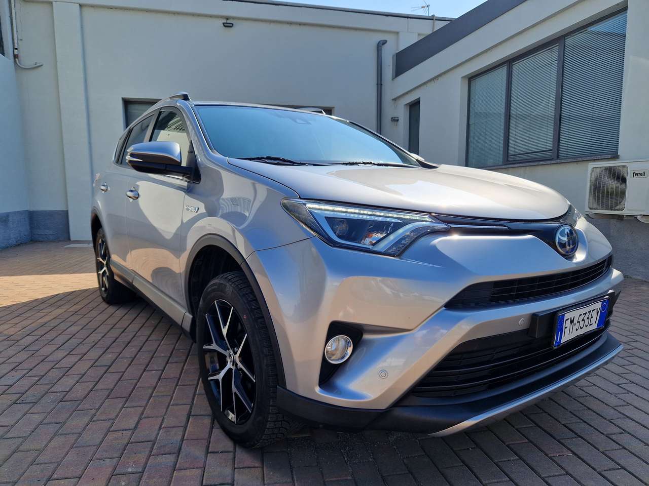 Toyota RAV 4 2.5 vvt-i HYBRID/GPL Style 2wd e-cvt my17