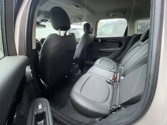 MINI Cooper D Countryman Cooper D Classic Trim