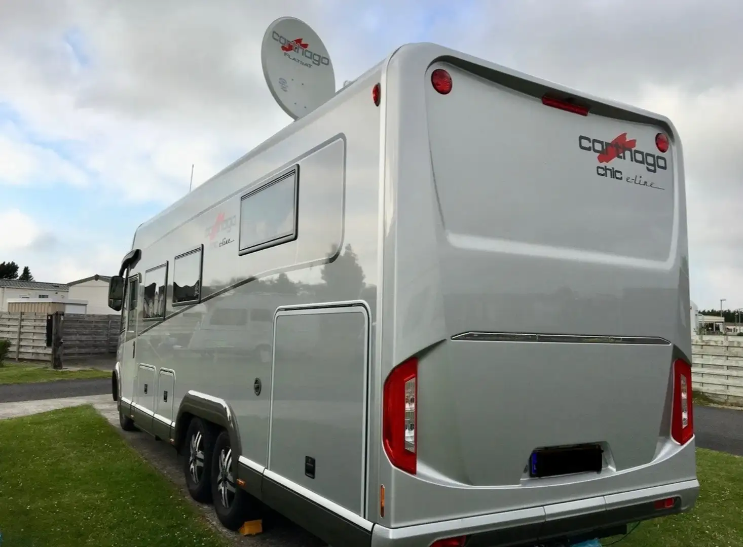 Caravans-Wohnm Carthago E-line 51 QBS Linerclass Silber - 2