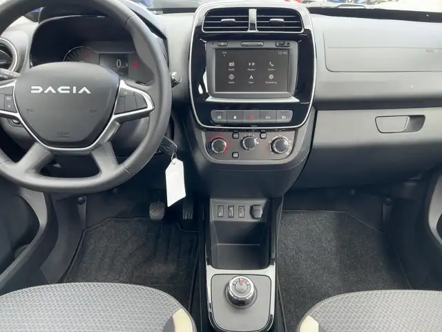 Dacia Spring view 12