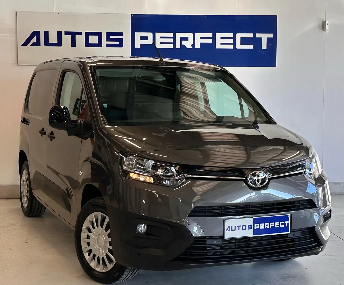 Toyota Proace City 1.5D 10 ANS DE GARANTIE NAVI ANDROID CAMERA Grijs - 2
