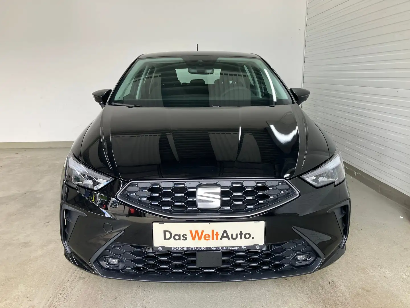 SEAT Ibiza Reference Edition 1.0 80PS Schwarz - 2