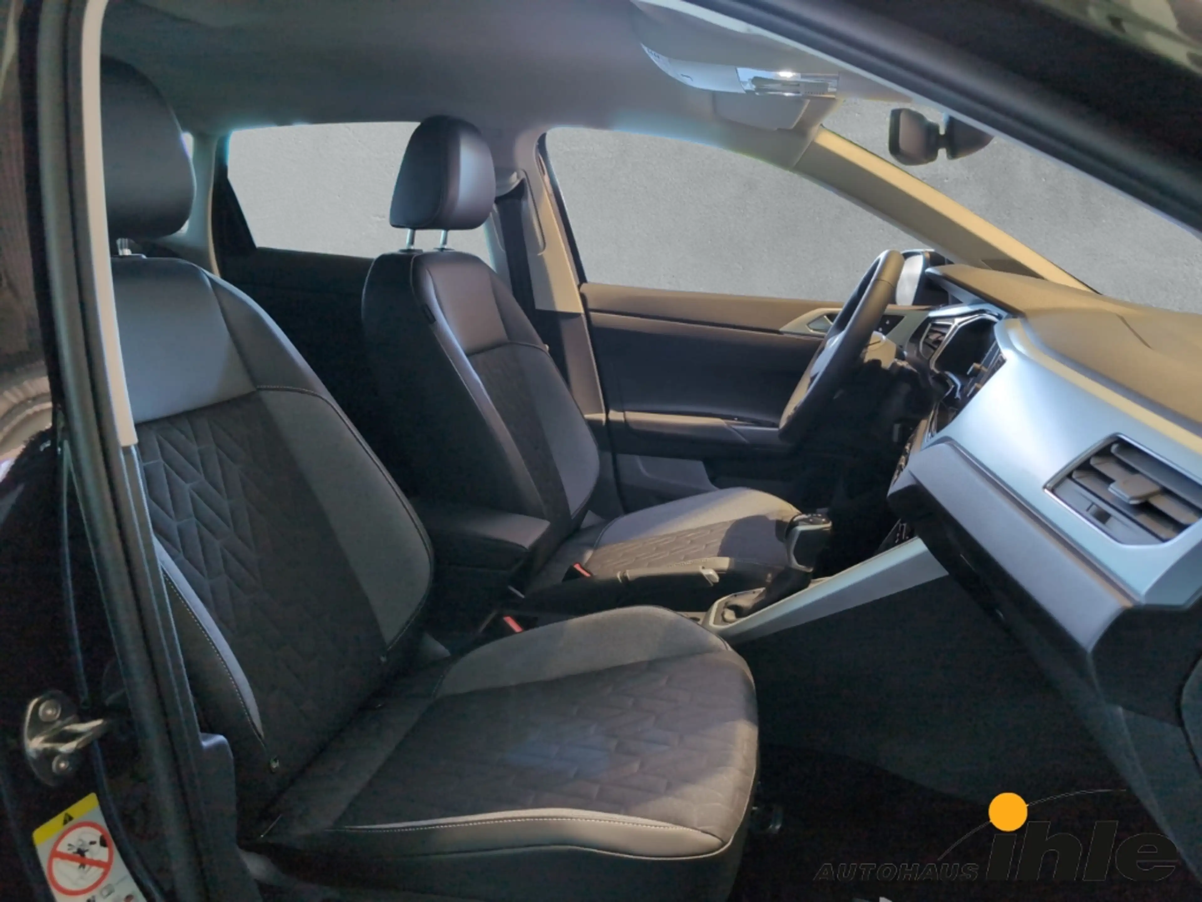 Volkswagen Taigo Energy 1,0 TSI DSG AHK+ACC+APP-Connect — photo 4