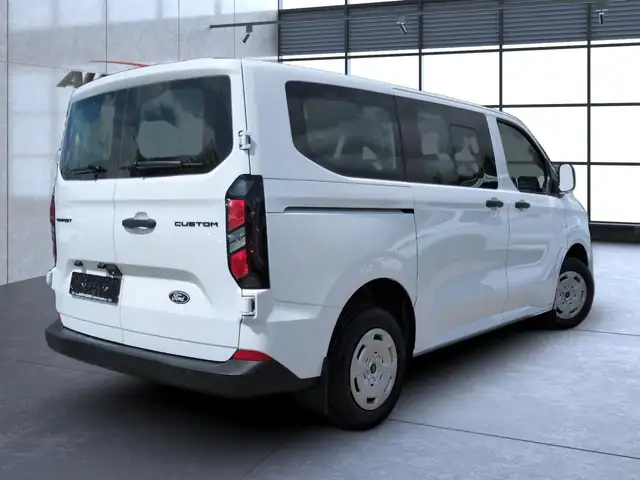 Ford Transit Custom view 5