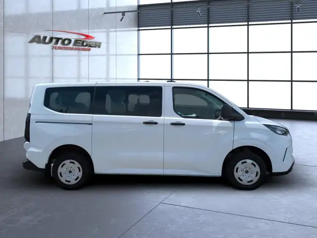 Ford Transit Custom view 13