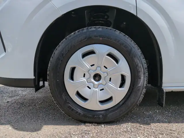 Ford Transit Custom view 9